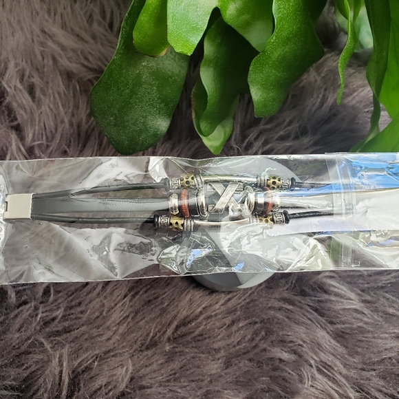 NWT Layered Leather Bracelet Stainless Steel Buckle Whimsigoth Grunge Brown - Picture 5 of 5